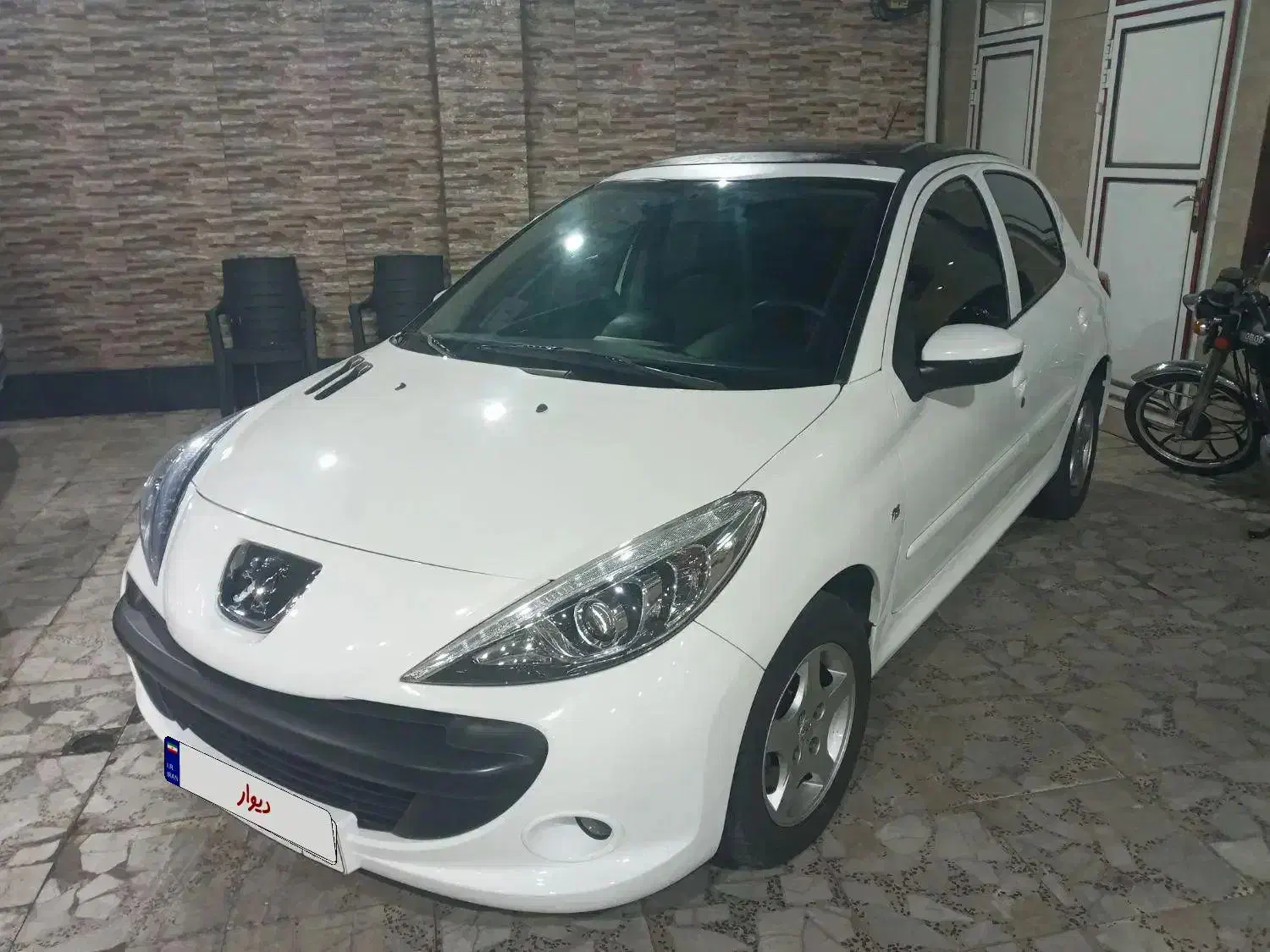 ۲۰۷ سقف پانا مدل ۱۴۰۱|خودرو سواری و وانت|رشت, منظریه|دیوار