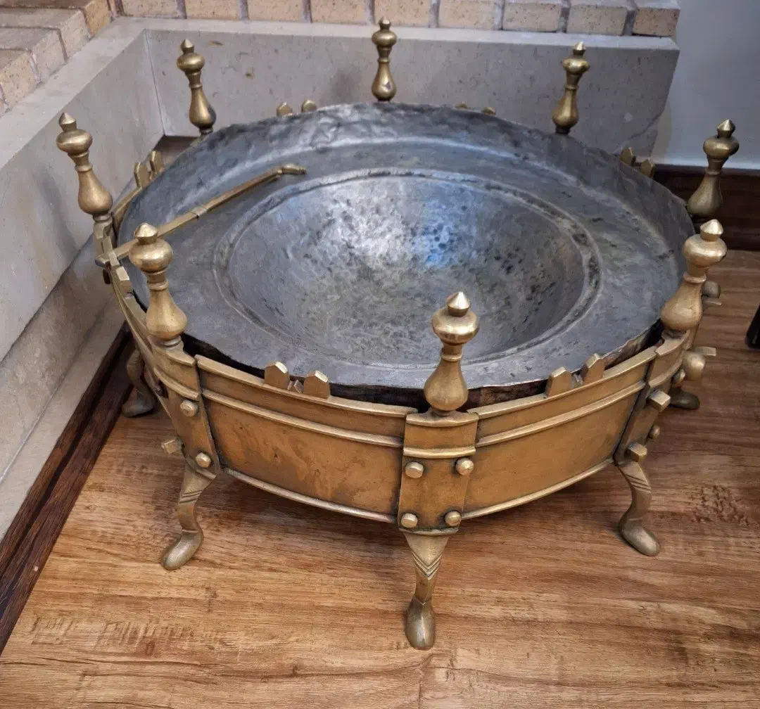 منقل برنجی عتیقه|کلکسیون اشیاء عتیقه|تهران, گیشا|دیوار