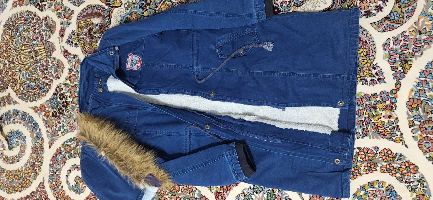 پالتو|لباس|سمیرم, |دیوار