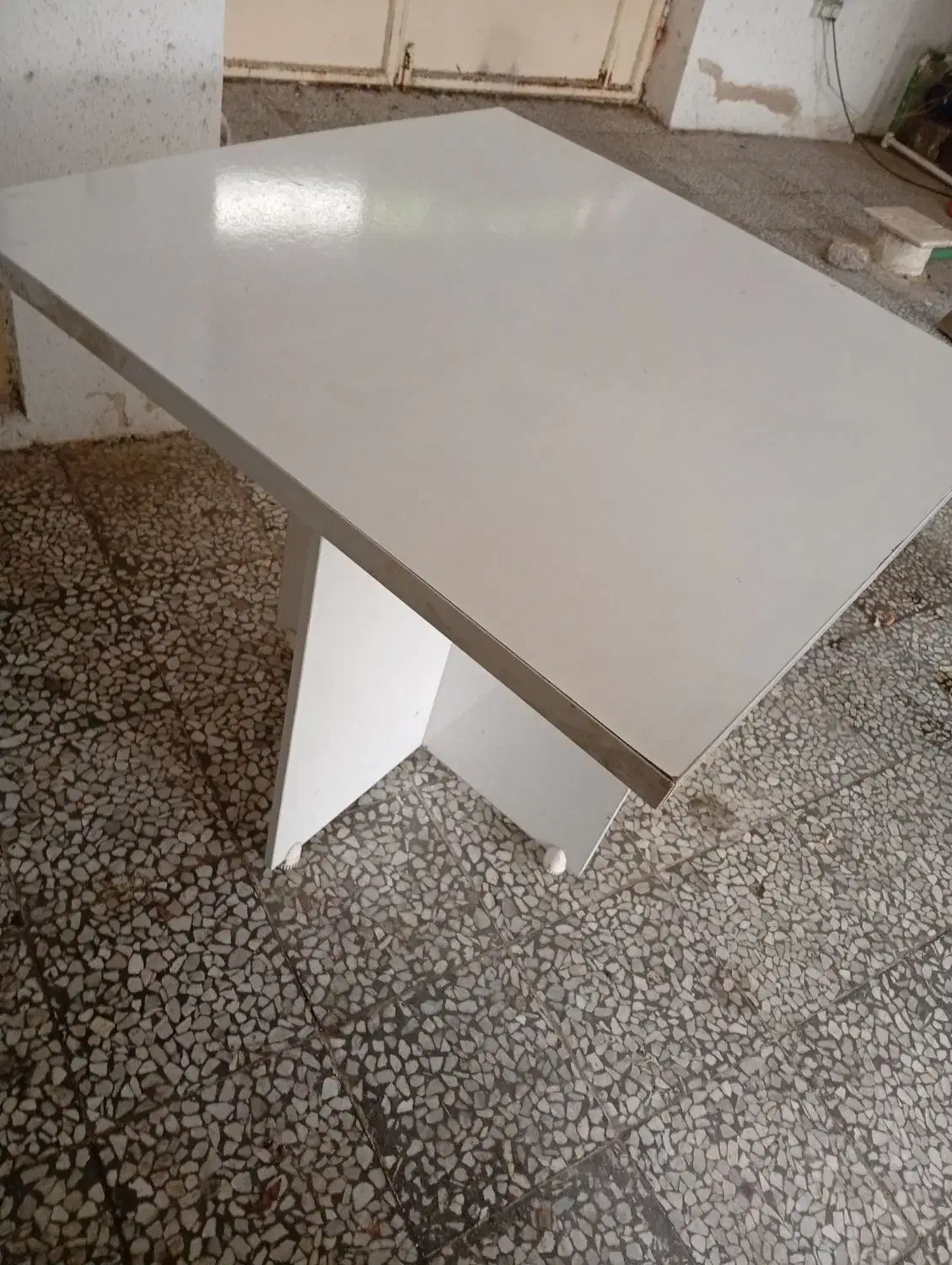 میز نهارخوری ۴نفره|میز و صندلی غذاخوری|رشت, حمیدیان|دیوار