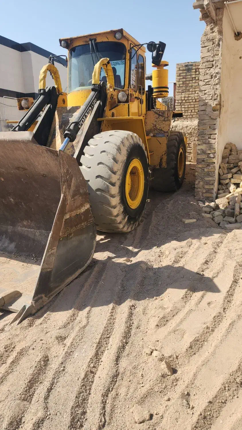 لودر ولوو ال۱۲۰|خودرو سنگین|اصفهان, سرشبادران|دیوار