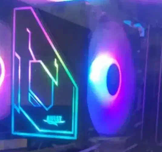 فن ARGB + رم ۸ گیگ D4|قطعات و لوازم جانبی رایانه|اصفهان, چرخاب|دیوار