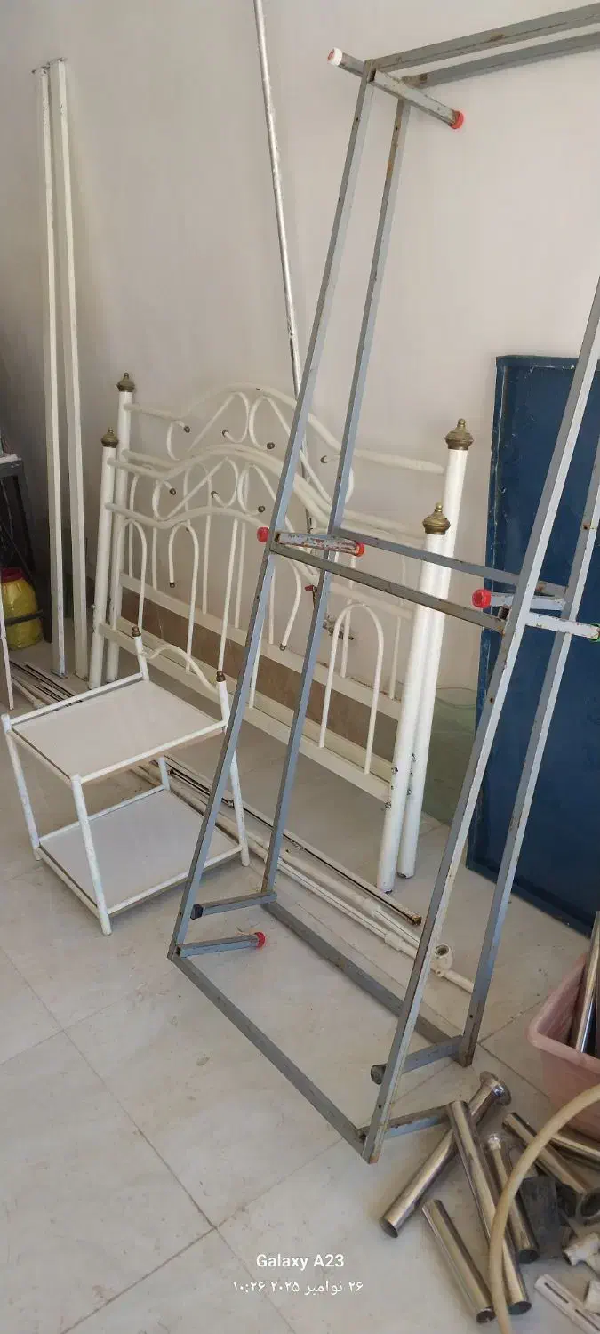 تخت خواب ودوعدلاور آیینه تخت های روش|تخت و سرویس خواب|بردسکن, |دیوار