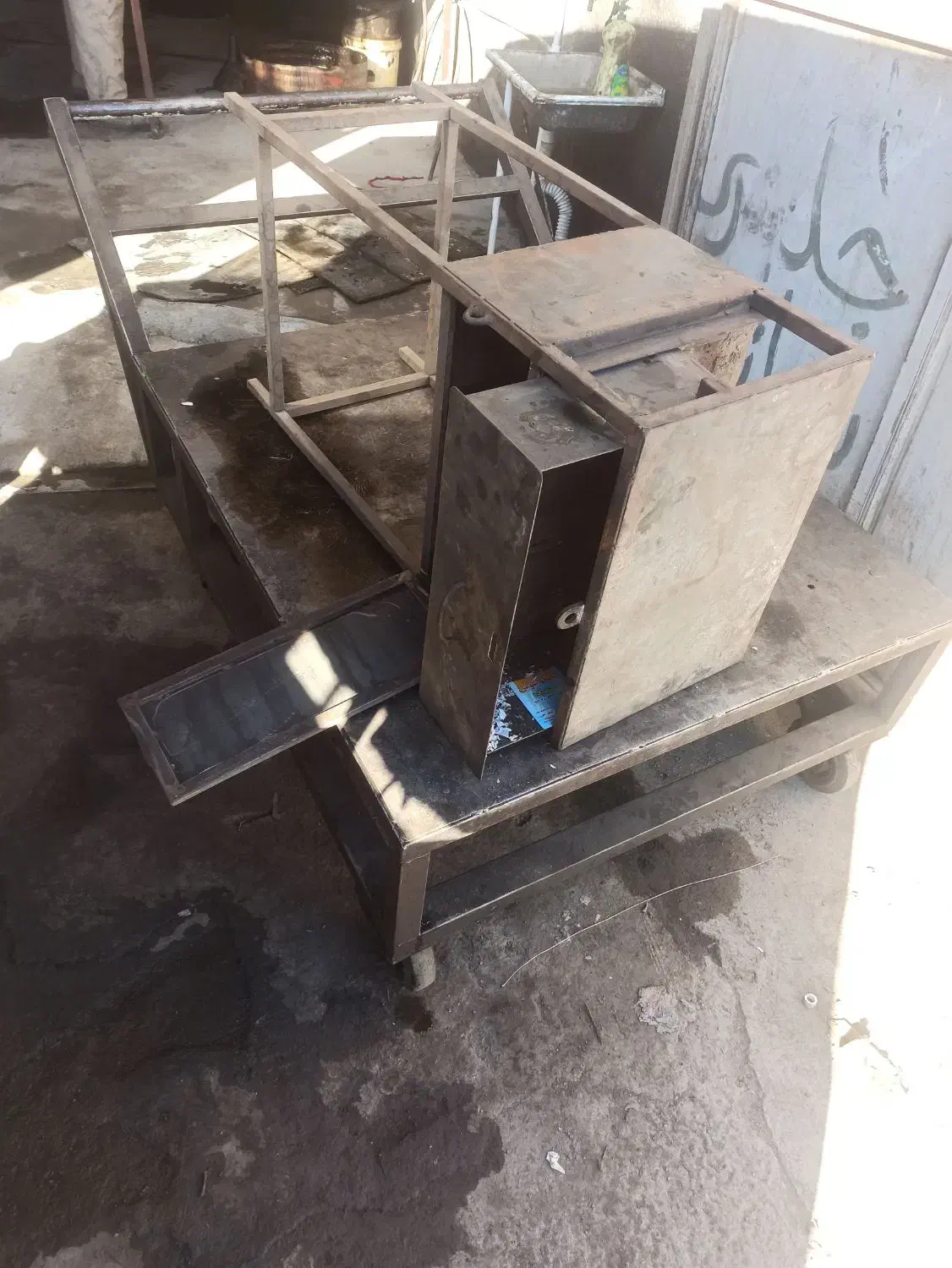 میز کار|ابزارآلات|مریوان, |دیوار