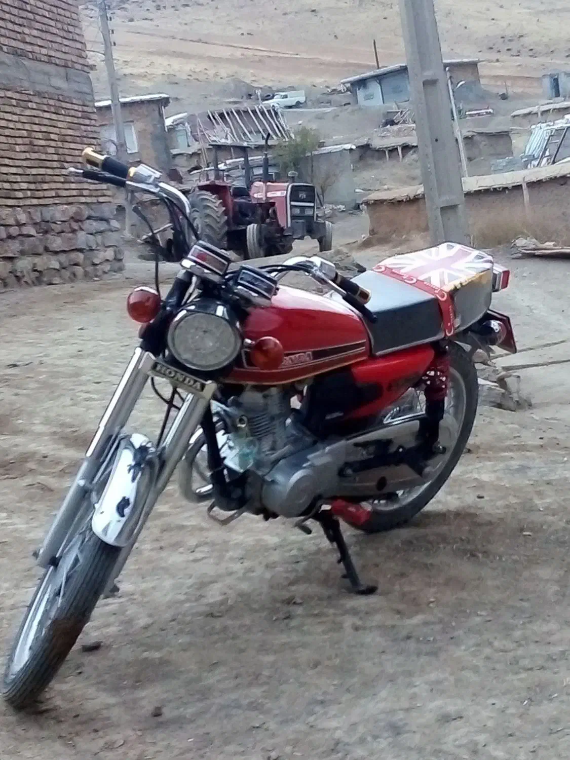 موتور ۱۲۵ مدل ۸۴ عتیقه|موتورسیکلت|کرمانشاه, |دیوار