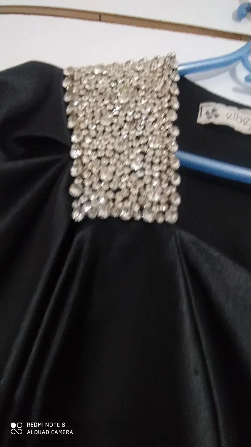 لباس مجلسی|لباس|قم, شهر قائم|دیوار