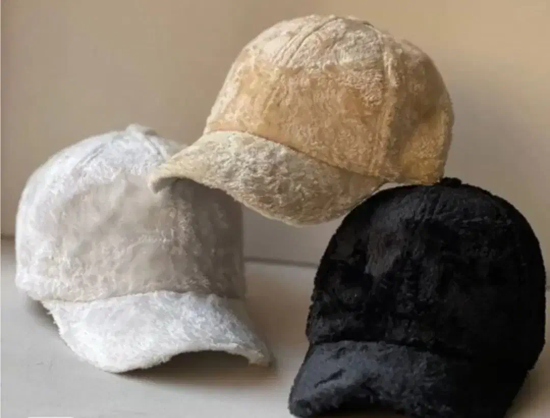 کلاه جذاب و ترندمون|لباس|اینچه برون, |دیوار