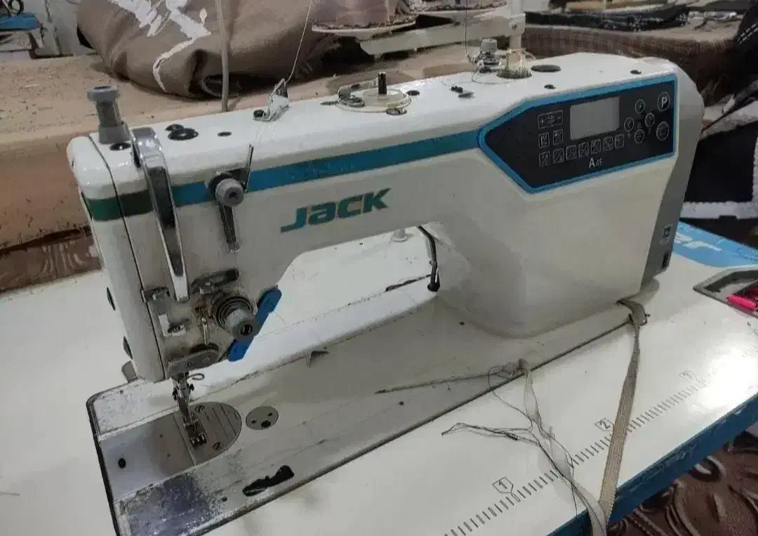 چرخکار /  بیرون بر / وردست/ مزدی و راسته دوز/ خیاط|استخدام صنعتی، فنی، مهندسی|فردیس, فردیس|دیوار