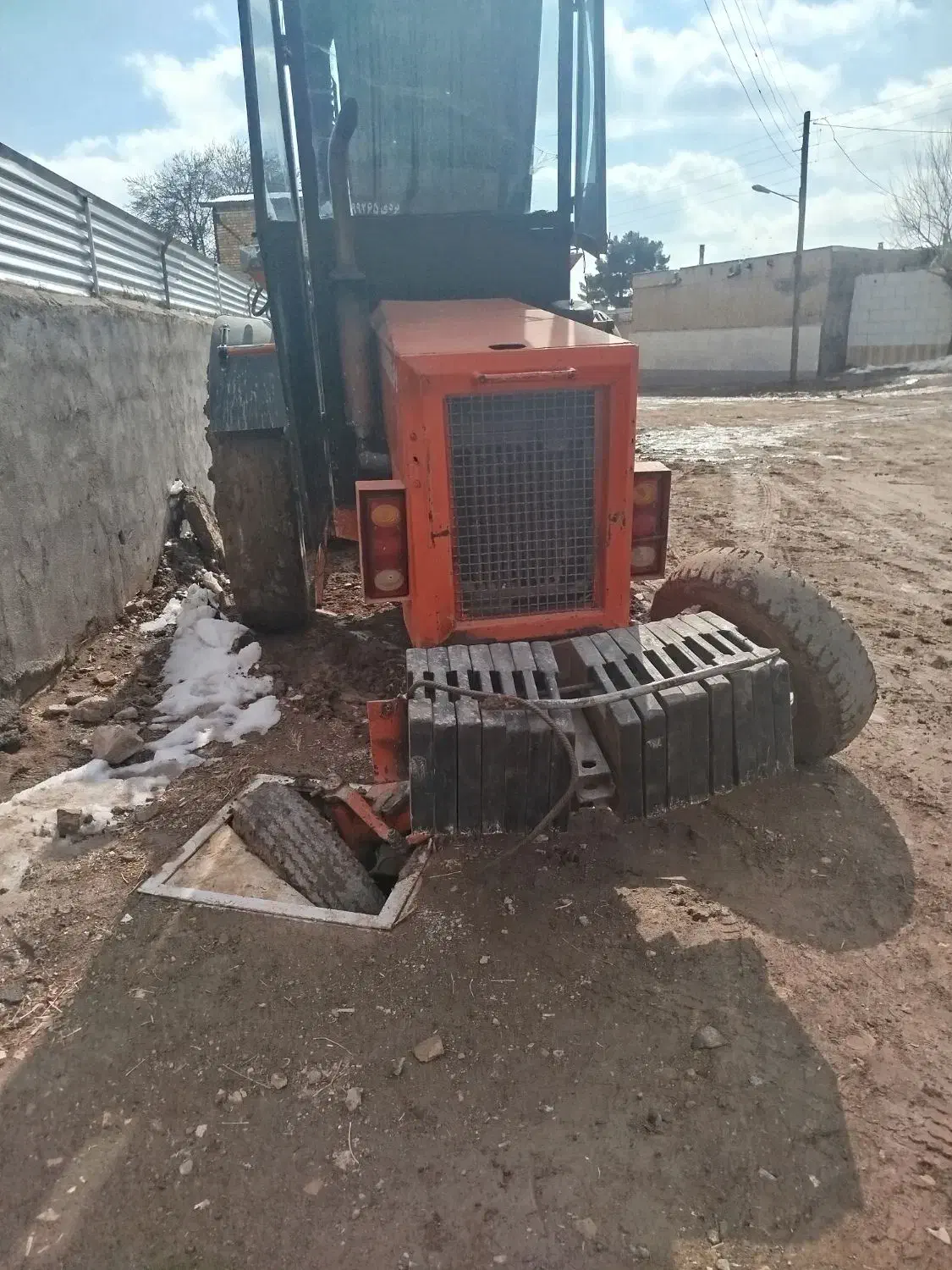 تراکتور بیل عقب|خودرو سنگین|تربتحیدریه, حاجی یار|دیوار