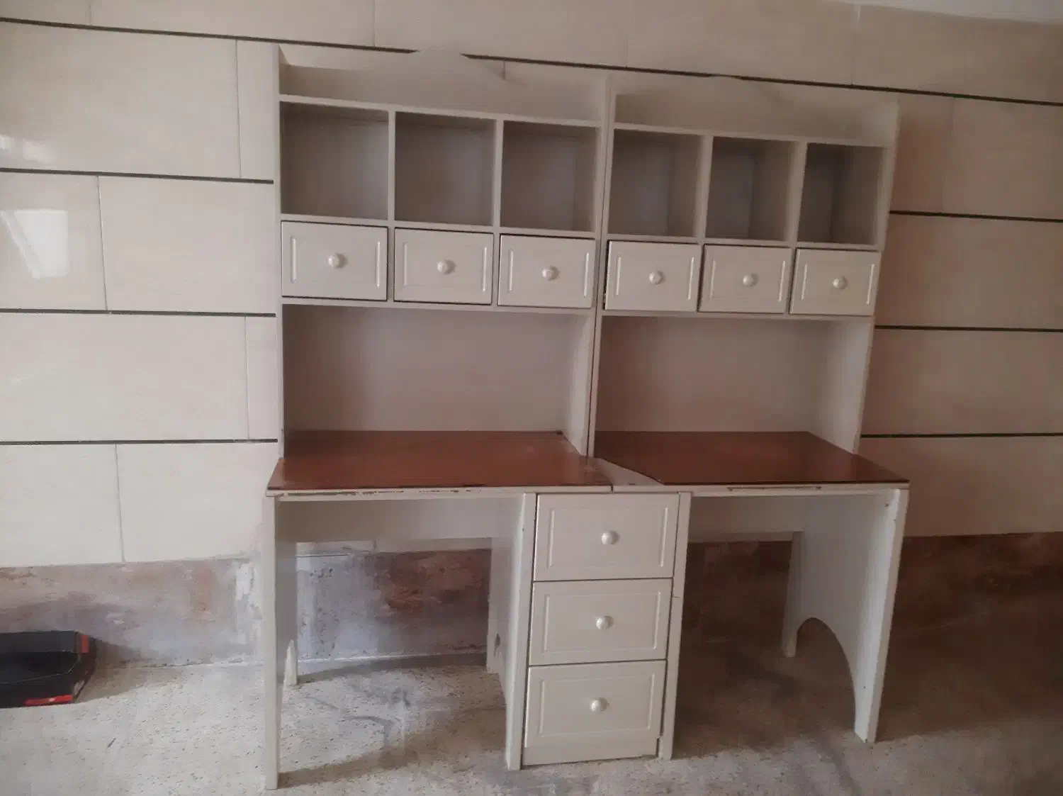 میز تحریر|میز تحریر و کامپیوتر|اسلام‌شهر, شهرک سعیدیه|دیوار