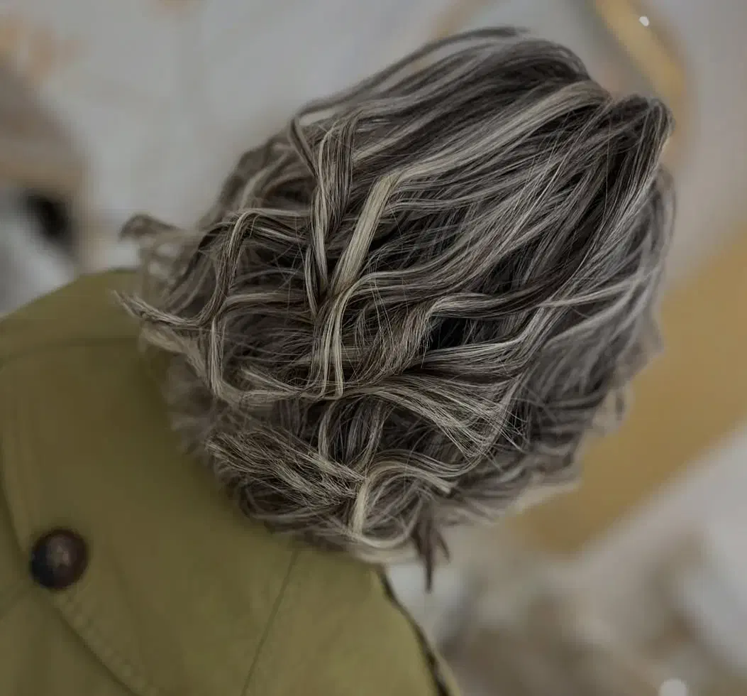 رنگ لایت کراتین فر دائم میکاپ شینیون اصلاح|خدمات آرایشگری و زیبایی|یزد, |دیوار