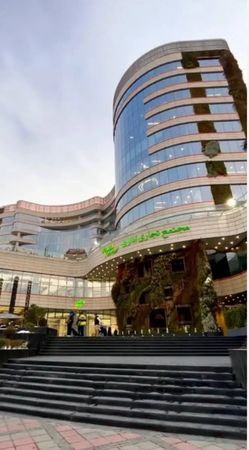 اجاره مغازه اطلس مال نیاوران|اجارهٔ مغازه و غرفه|تهران, حصار بوعلی|دیوار