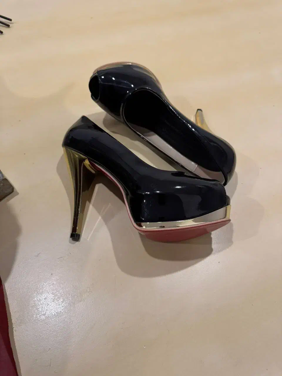 کفش مجلسی  شیک|کیف، کفش، کمربند|کیش, |دیوار