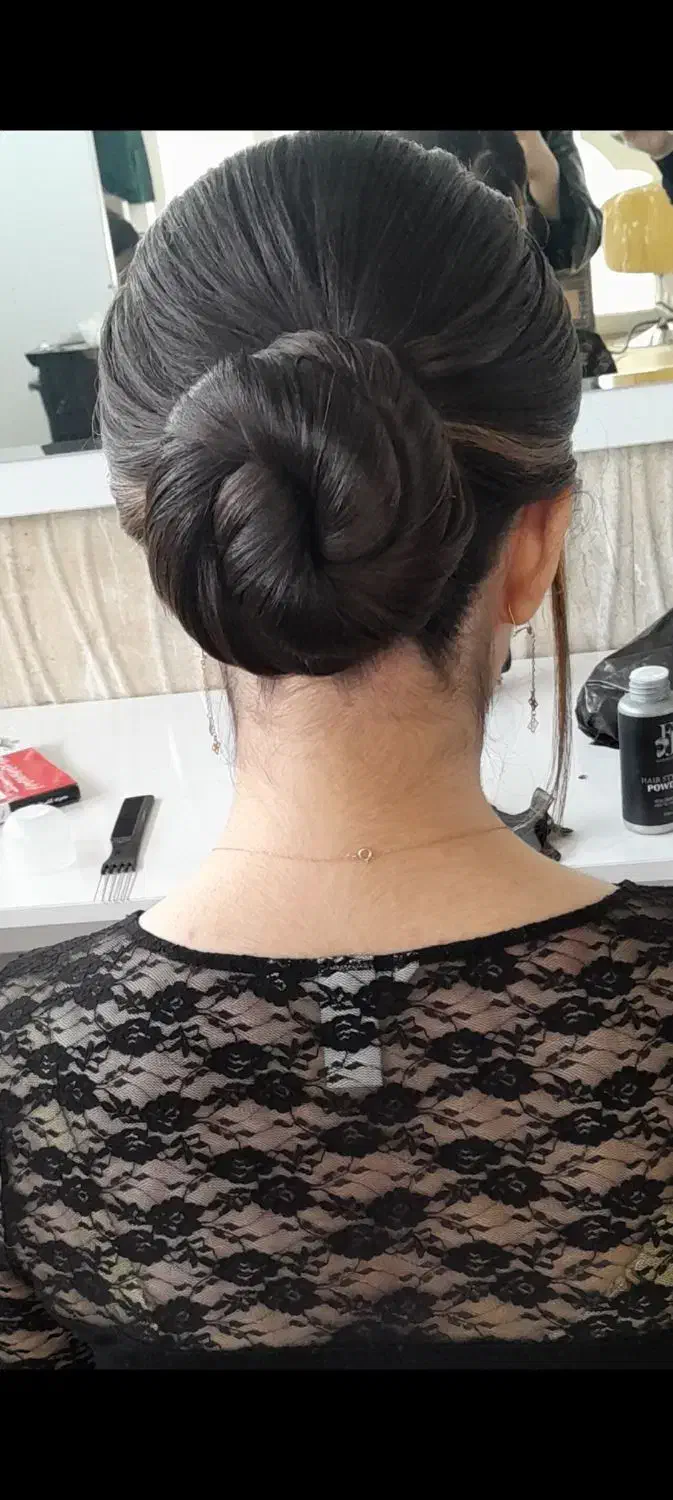 میکاپ وشنیون|خدمات آرایشگری و زیبایی|سقز, |دیوار