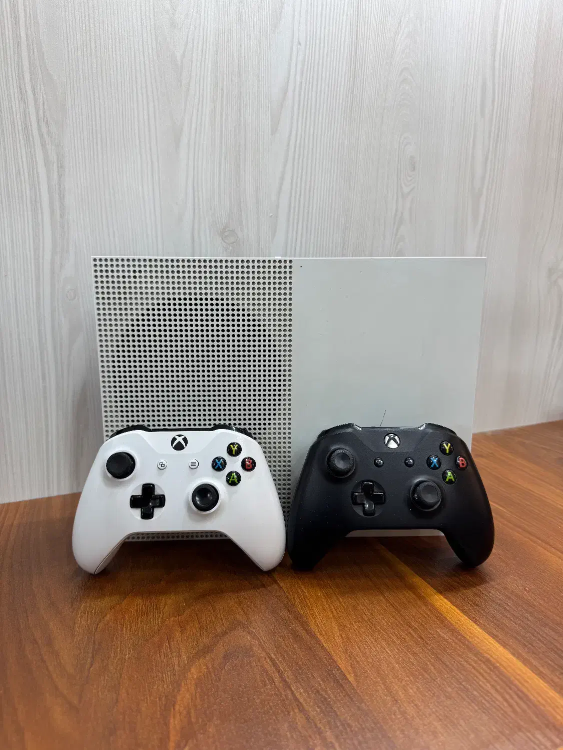 Xbox One S 500 گیگ دو دسته|کنسول، بازی ویدئویی و آنلاین|دزفول, |دیوار