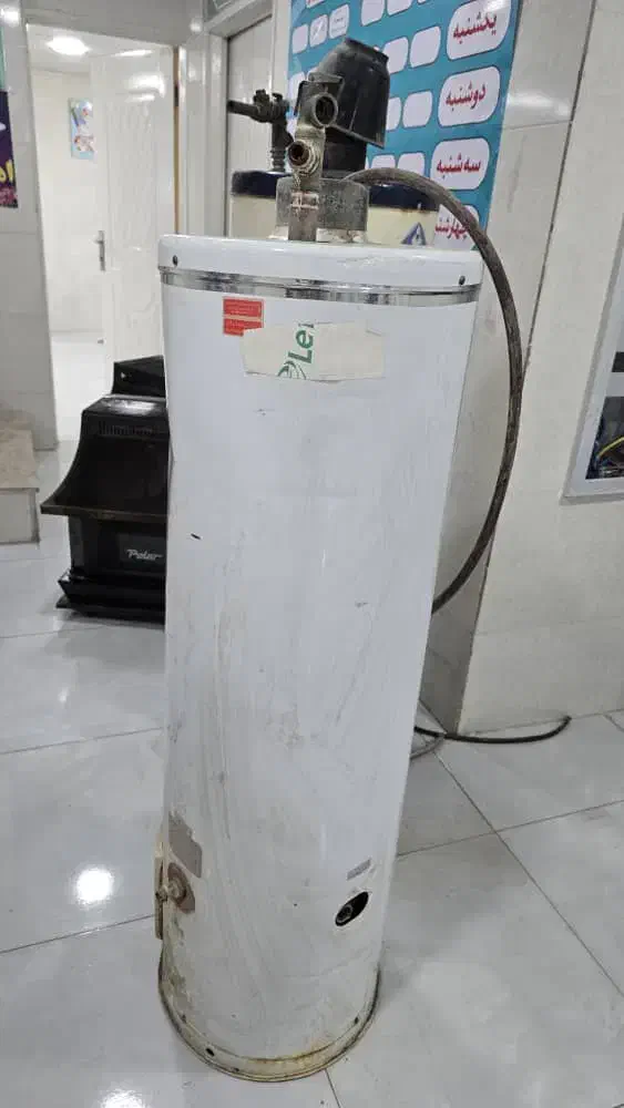 دو عدد آبگرمکن گازی سالم و تمیز|آبگرمکن، پکیج، شوفاژ|اهواز, دغاغله|دیوار