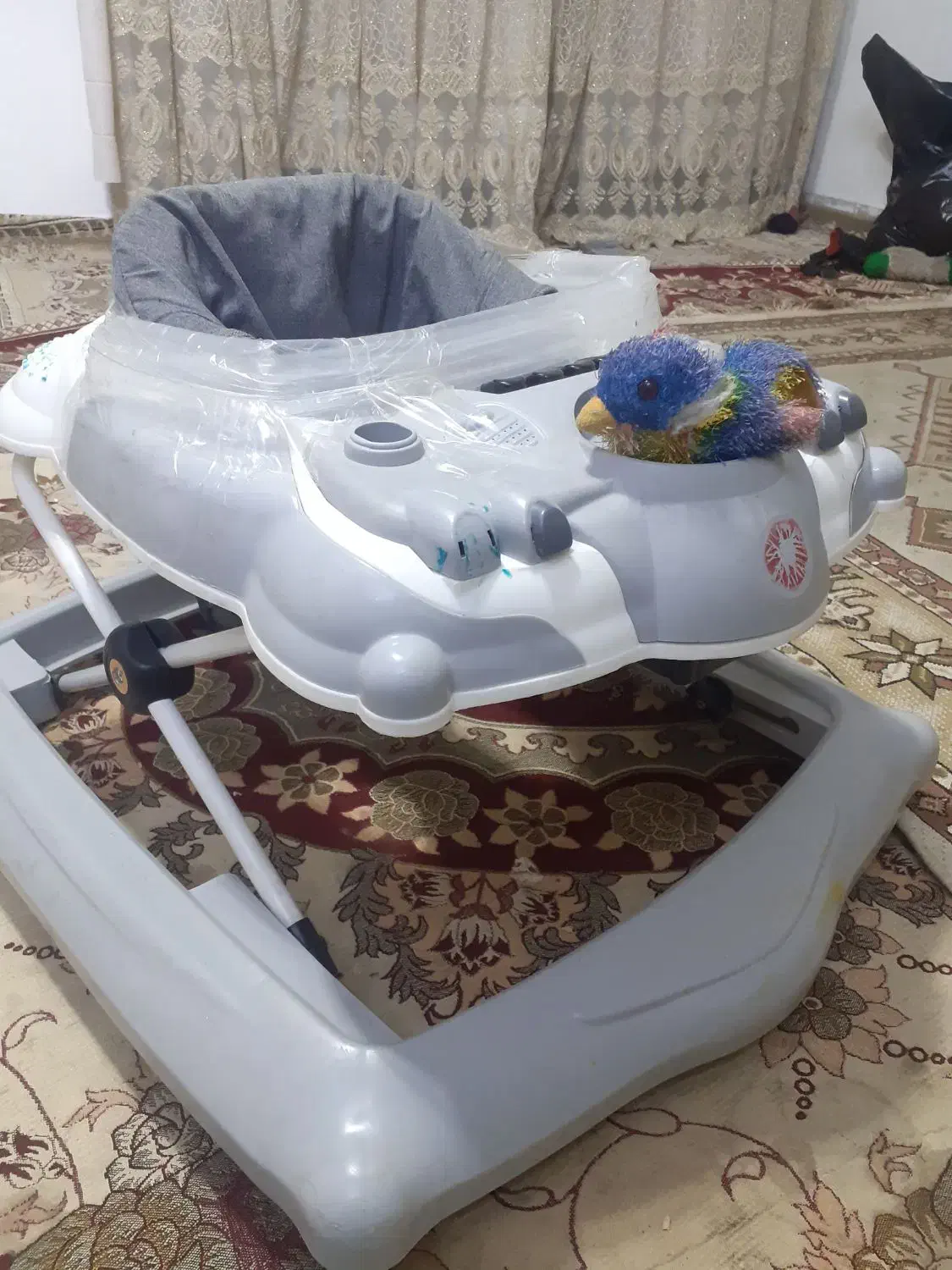 رو ووک کودک فسقلی  توی راه رفتن بچه تعصر داره|کالسکه و لوازم جانبی|قم, بوستان علوی|دیوار