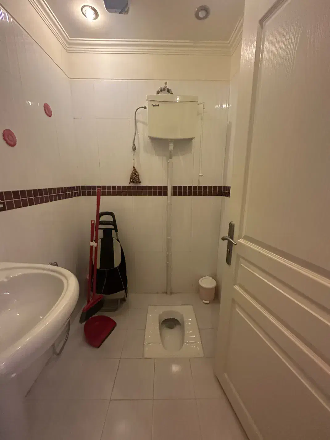 ۱۰۰متر ۲خواب با امکانات، قلهک (یخچال)