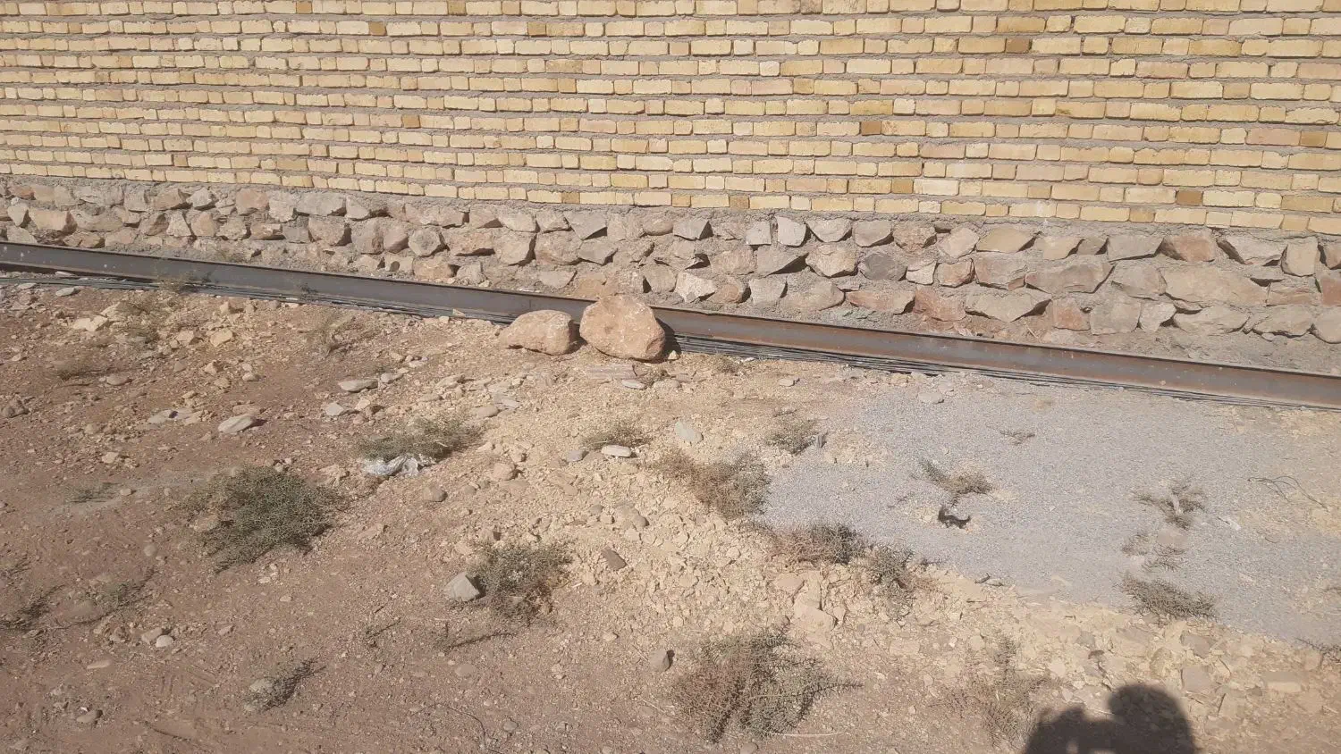 یک عدد بیم ۱۴ و ۱۱ تا آلموتور ۸|مصالح و تجهیزات ساختمان|دره شهر, |دیوار