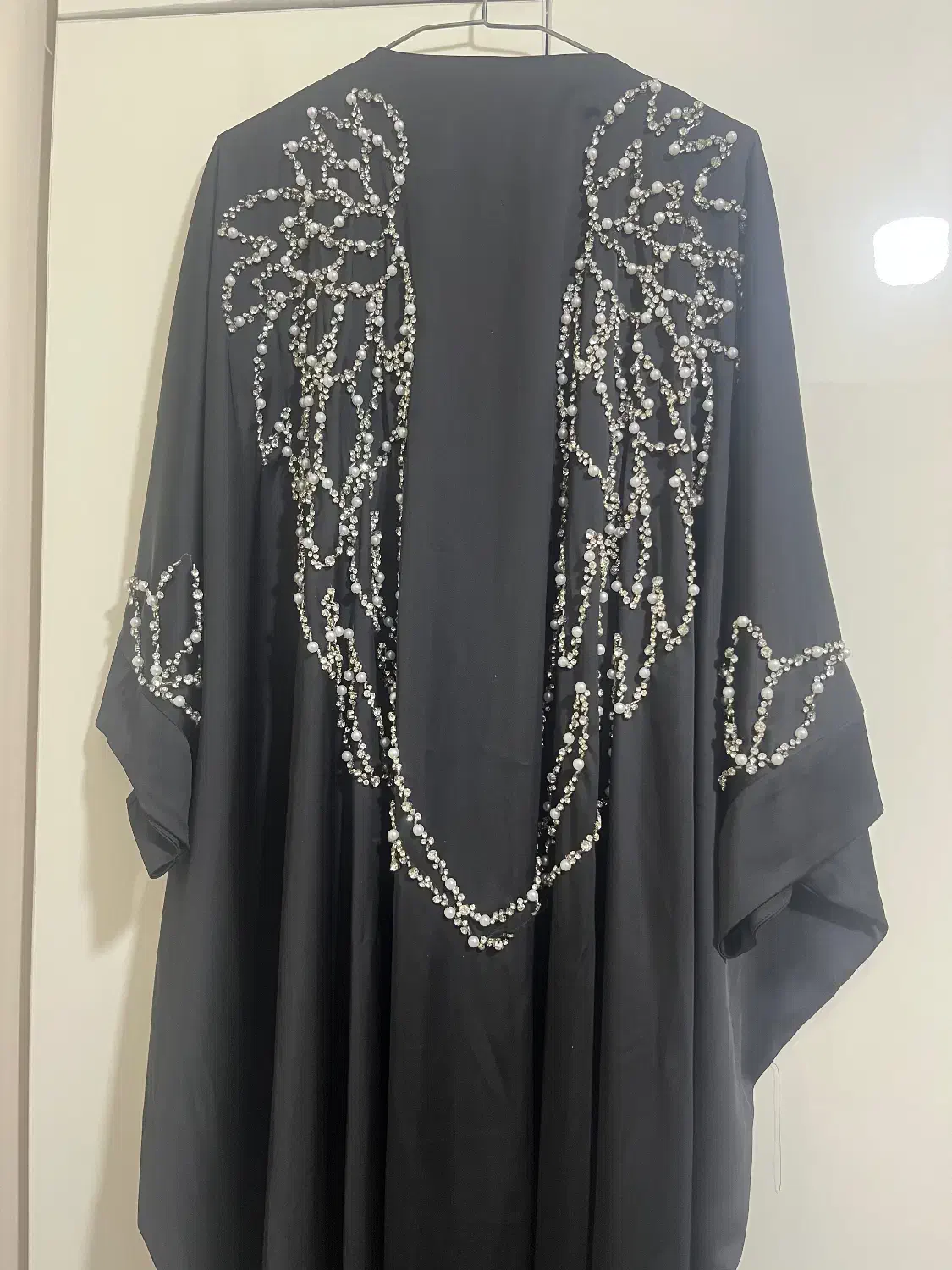 عبا بال فرشته|لباس|ورامین, ورامین|دیوار