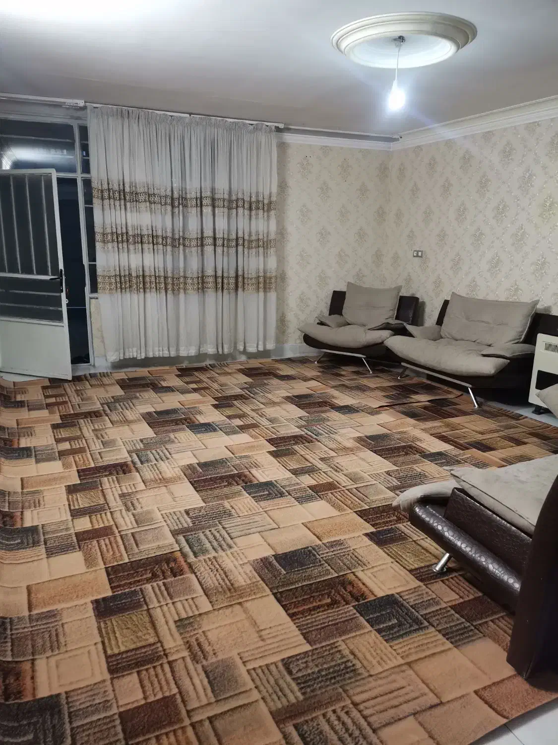 اجاره سوئیت سوییت سویت دربست. پارکینگ دار|اجارهٔ کوتاه‌مدت آپارتمان و سوئیت|مشهد, بهمن|دیوار