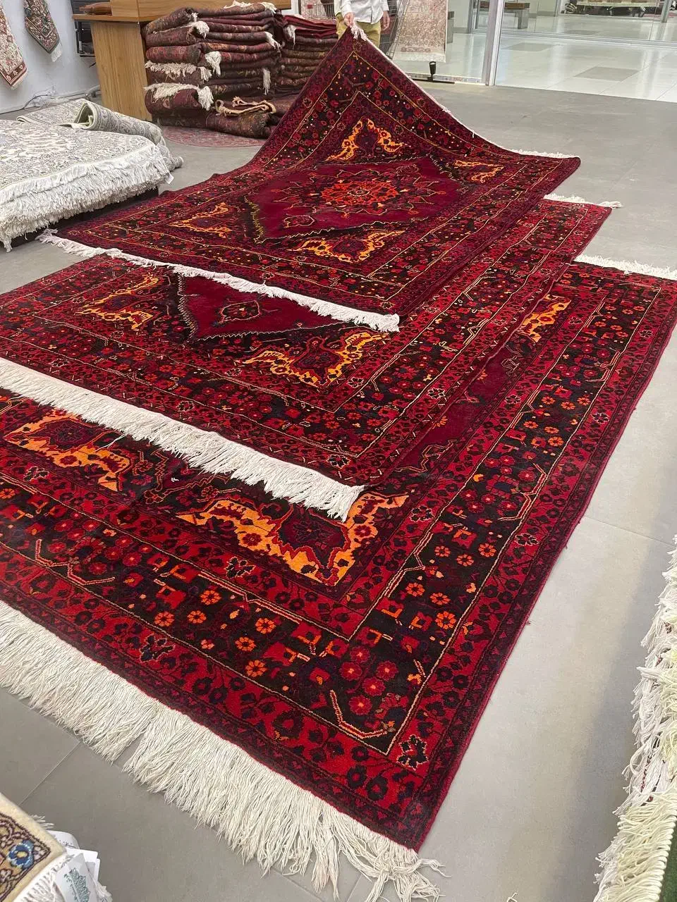 فرش دستباف (بساک)۸ متریهای خوشرنگ دونه ای ۴۲ تومن|فرش|مشکین‌دشت, |دیوار