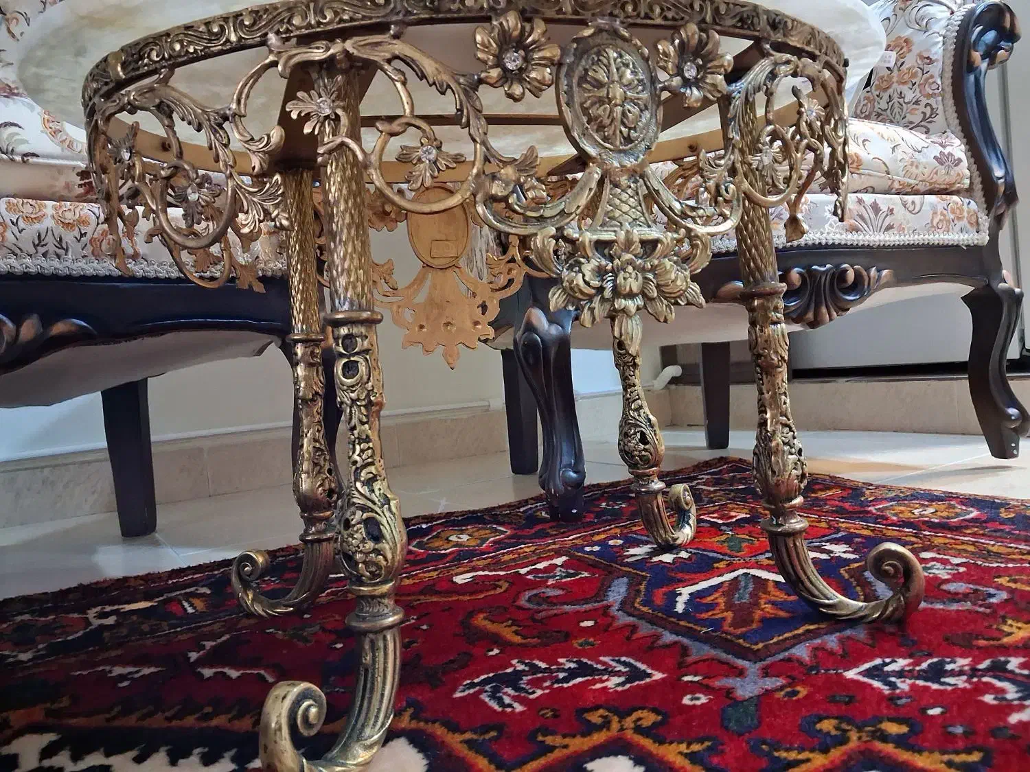 جلو مبلی برنز پایه عصایی|مبلمان خانگی و میز عسلی|تبریز, |دیوار