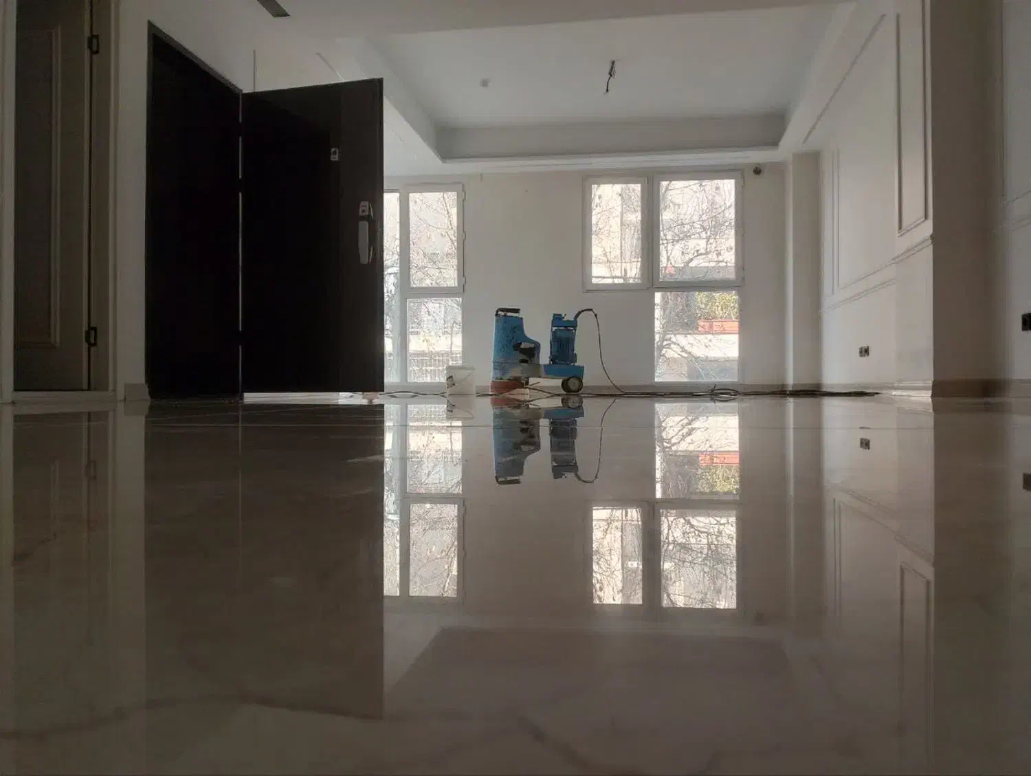 ساب کف سالن اداره جات پارکینگ ها..کفسابی|خدمات نظافت|مریوان, |دیوار