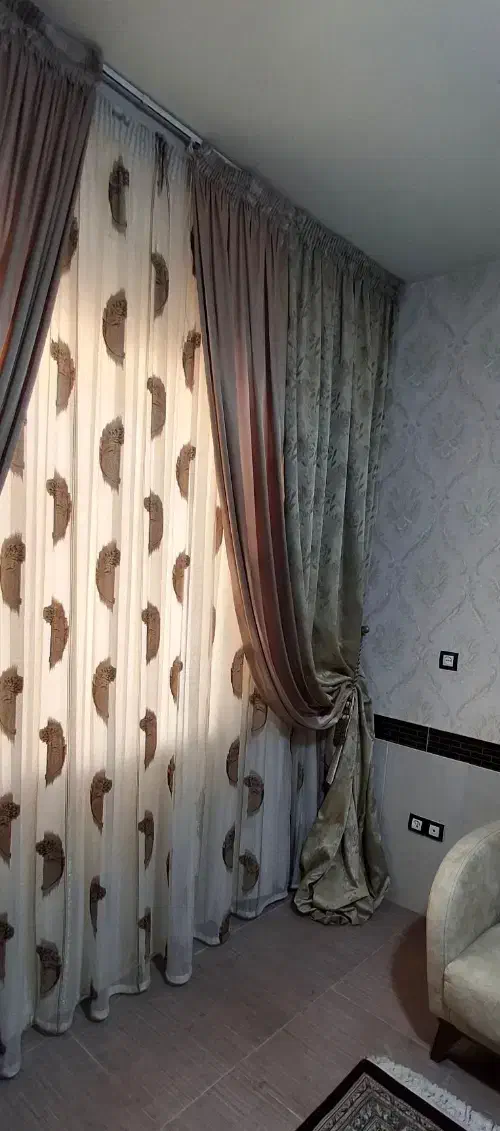 پرده  به همراه دستک|پرده، رانر، رومیزی|تربت جام, بوستان وحدت|دیوار