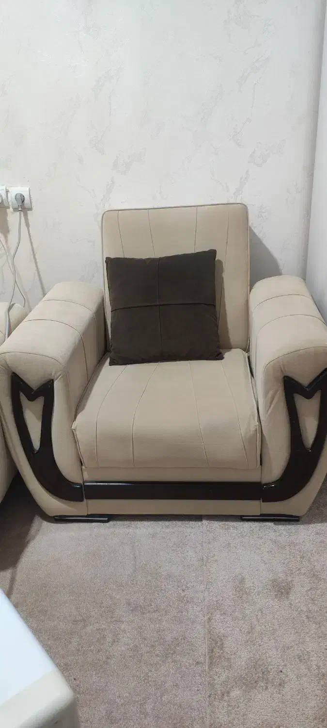 مبل تخت شو|مبلمان خانگی و میز عسلی|بم, |دیوار