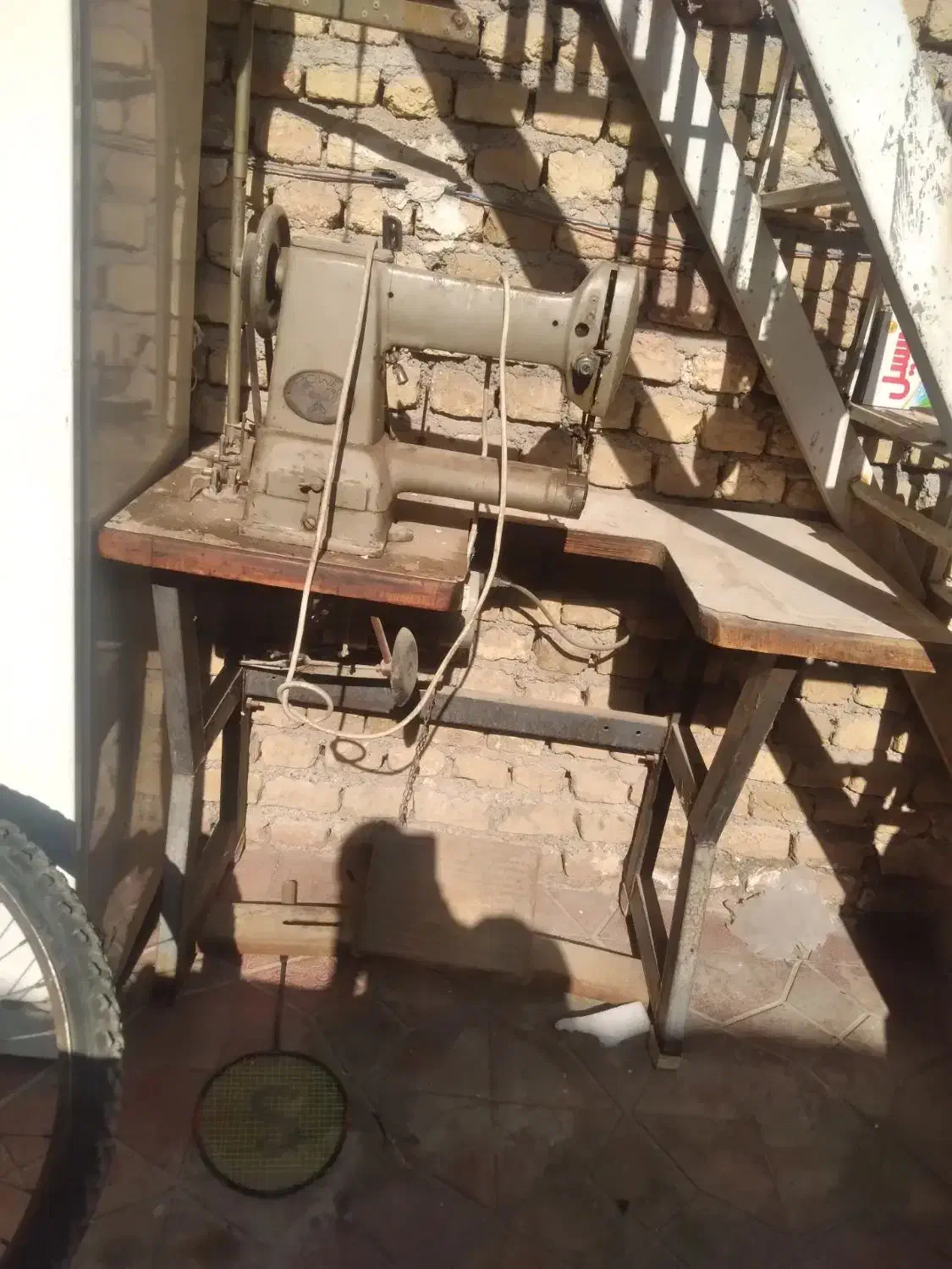 چرخ خیاطی کفاشی|چرخ خیاطی و ریسندگی|مشهد, زیرکن|دیوار