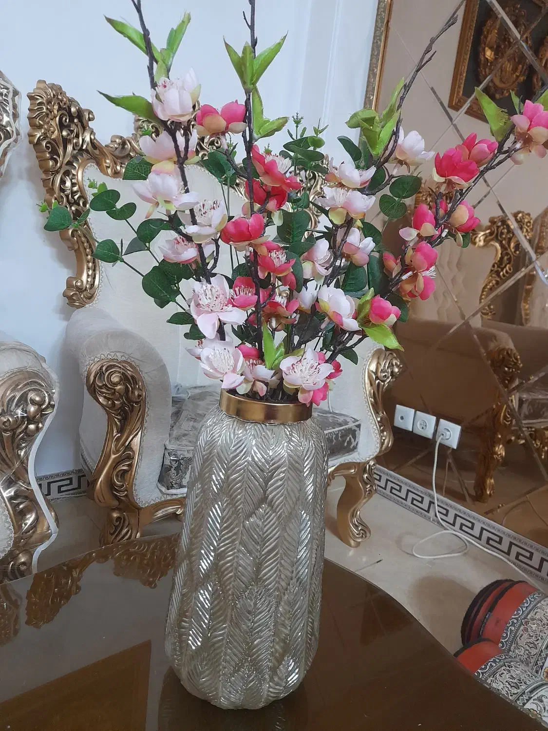 گل وگلدان خارجی|گل مصنوعی|قم, پردیسان|دیوار