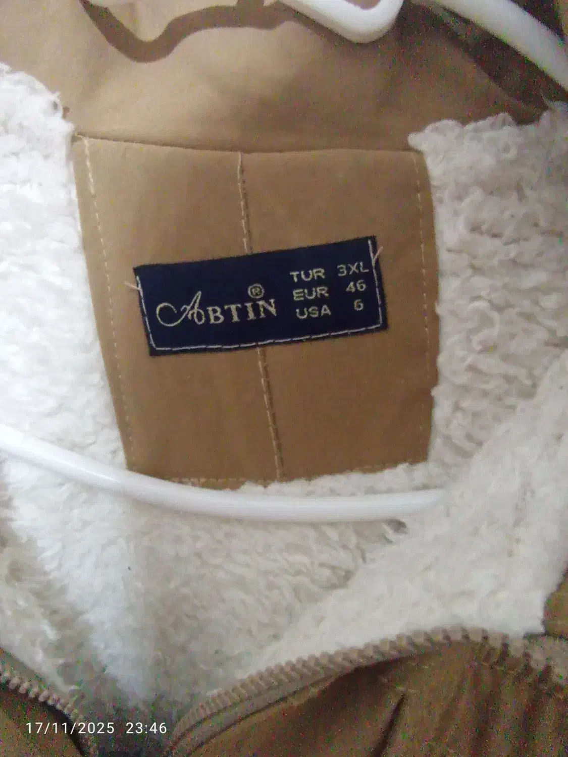 بالتو|لباس|ربط, |دیوار