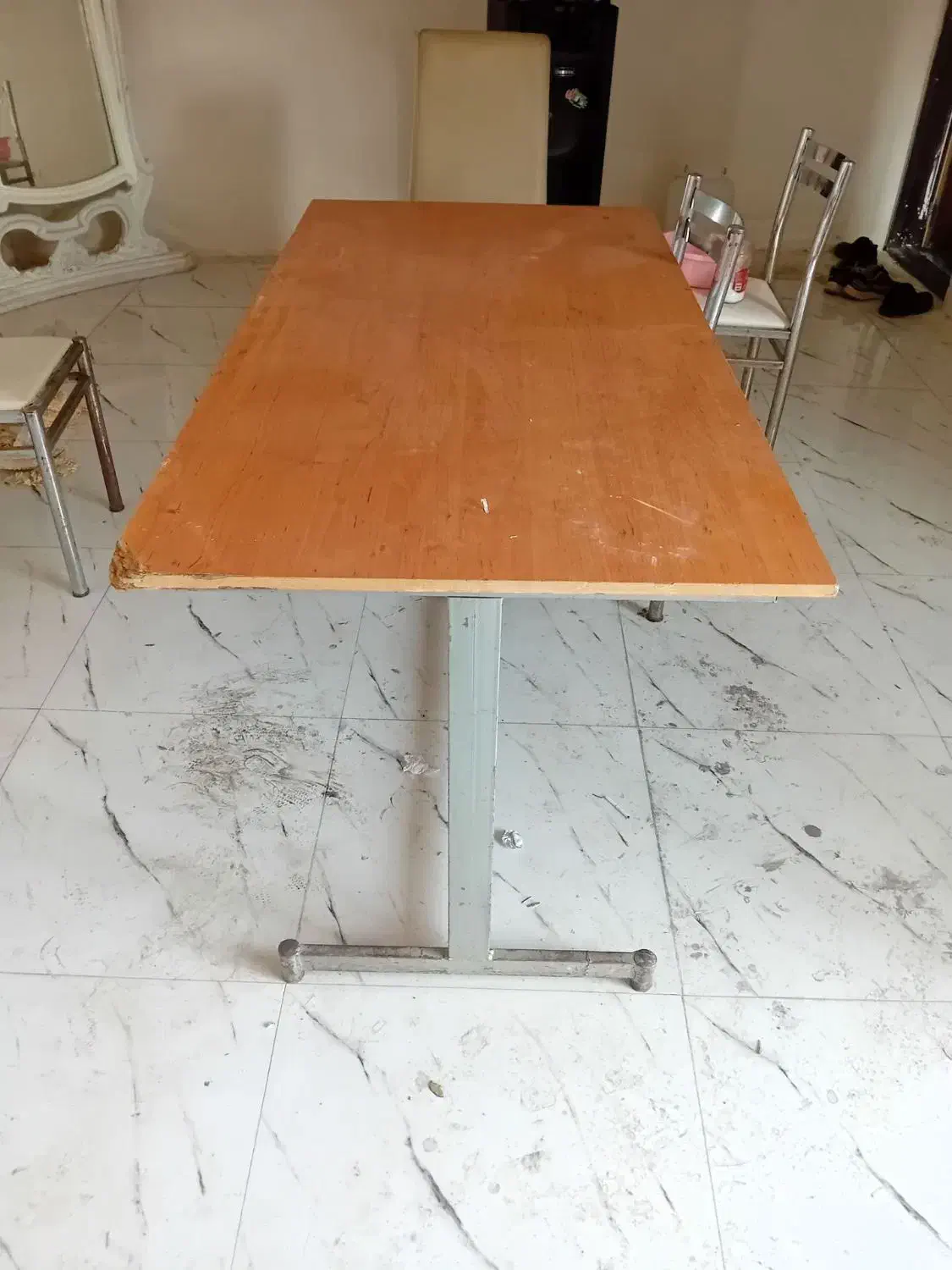 فروش میز و صندلی و چرخ گوشت|میز و صندلی غذاخوری|تبریز, |دیوار