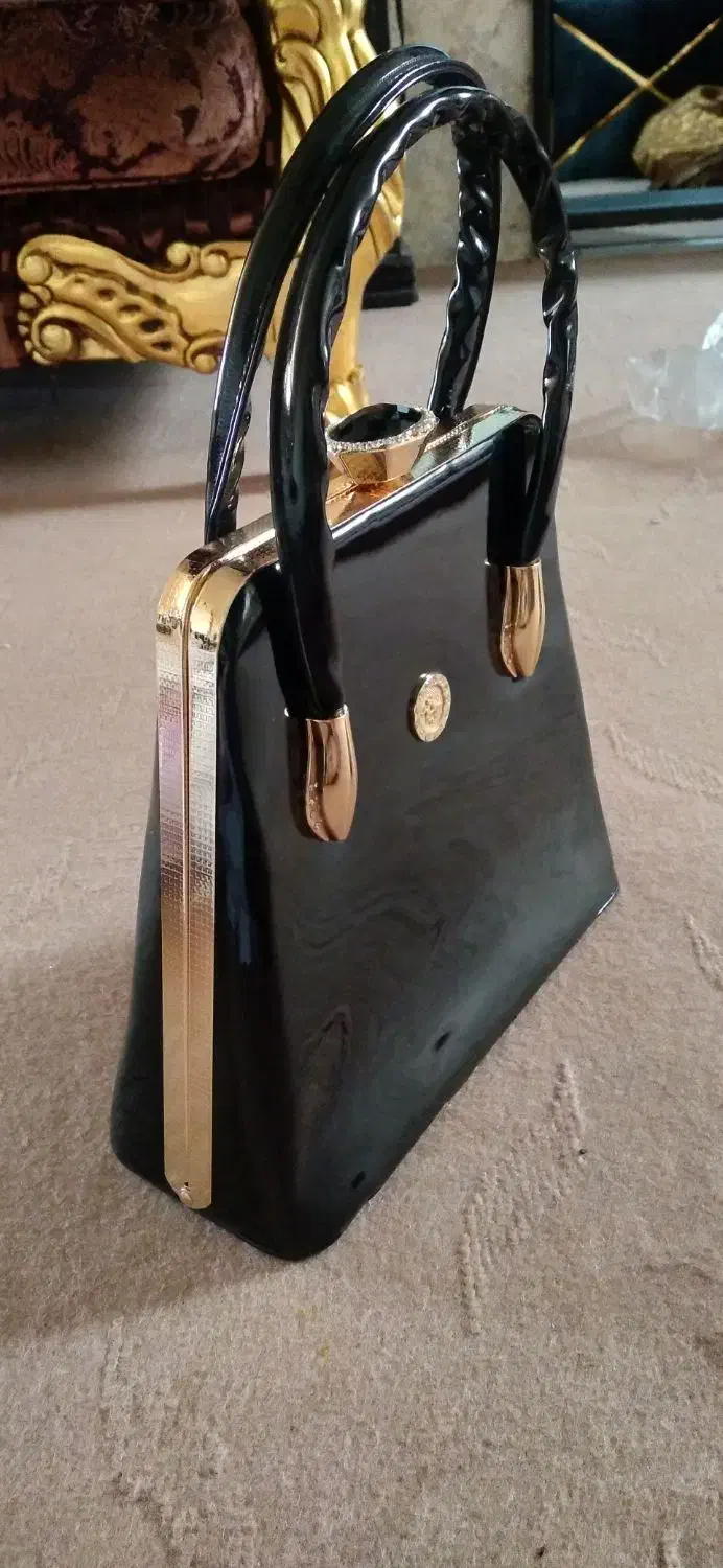 کیف ورنی|کیف، کفش، کمربند|اردبیل, |دیوار