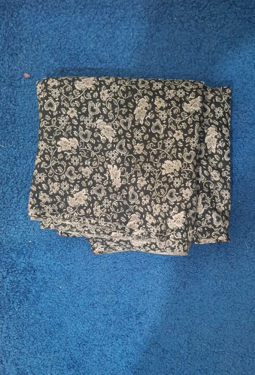 چادررنگی|لباس|کنگاور, |دیوار