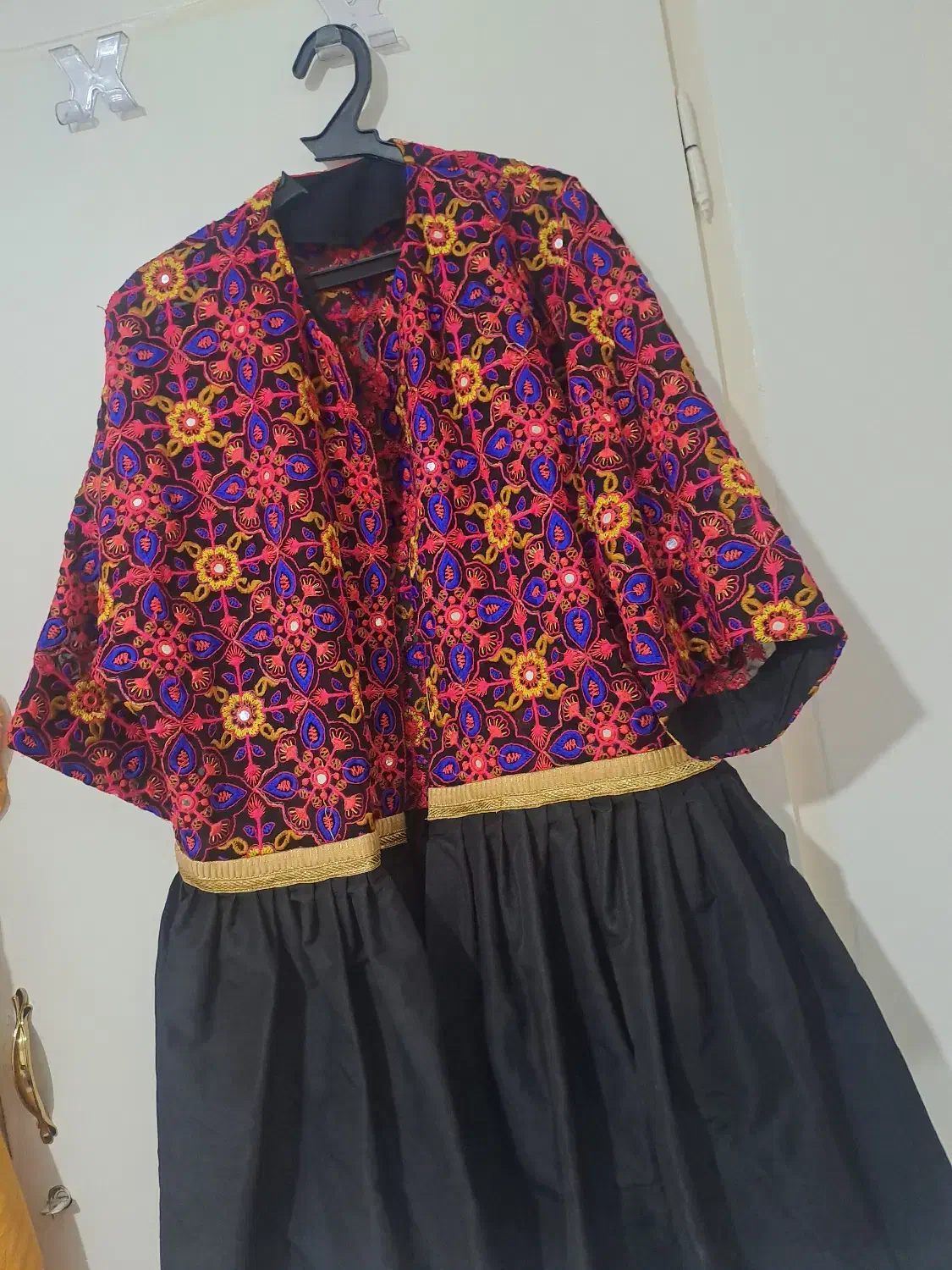 تعدادی لباس نو ودرحد نو|لباس|تهران, باغ فیض|دیوار