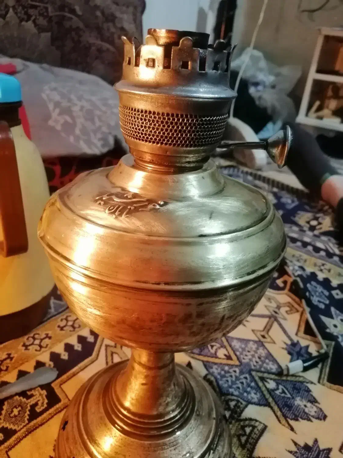 چراغ گردسوز یا لمپا|کلکسیون اشیاء عتیقه|گرگان, |دیوار