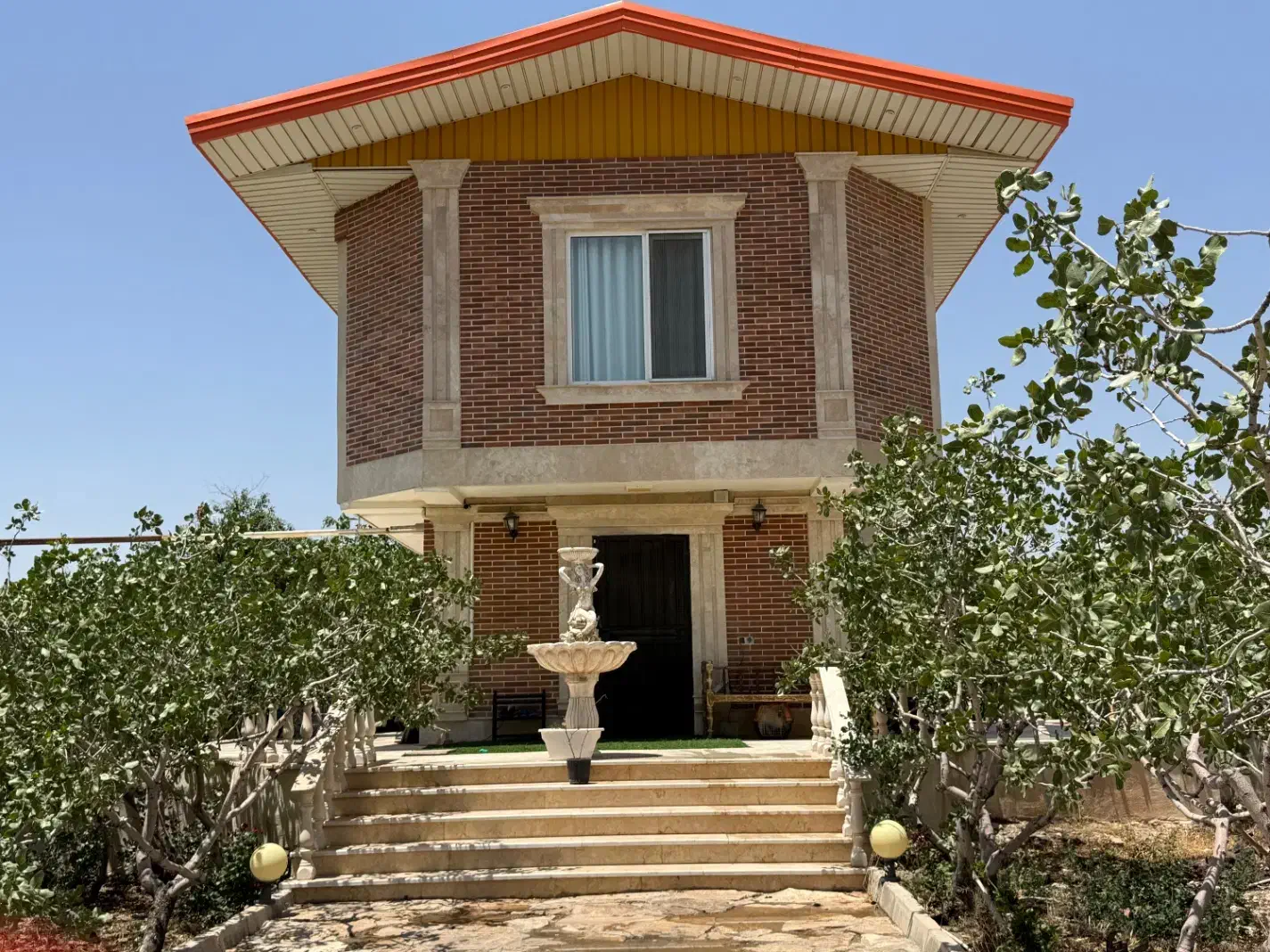 اجاره روزانه باغ ویلا|اجارهٔ کوتاهمدت ویلا و باغ|قزوین, |دیوار