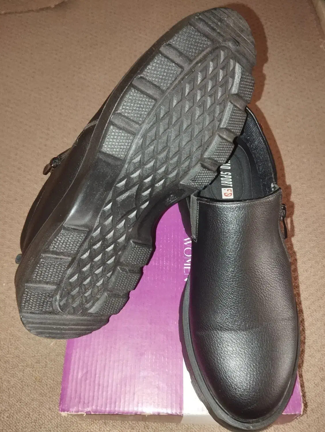 کفش|کیف، کفش، کمربند|شاهین‌شهر, شهرک گلدیس|دیوار