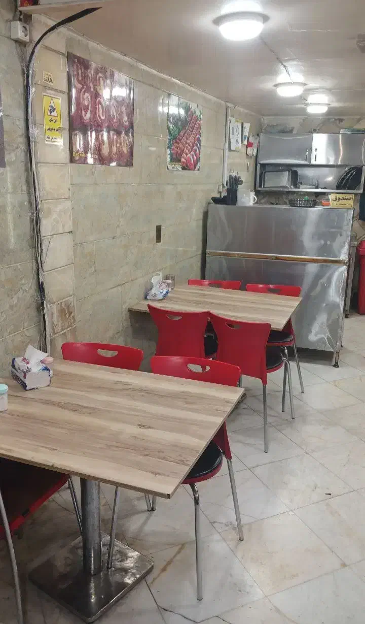 مغازه ۳۰ متر تجاری، بر خ ستارخان|اجارهٔ مغازه و غرفه|تهران, شهرآرا|دیوار