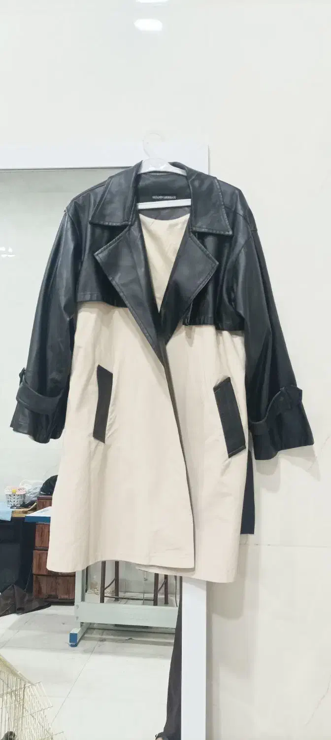 بارونی|لباس|سلماس, |دیوار