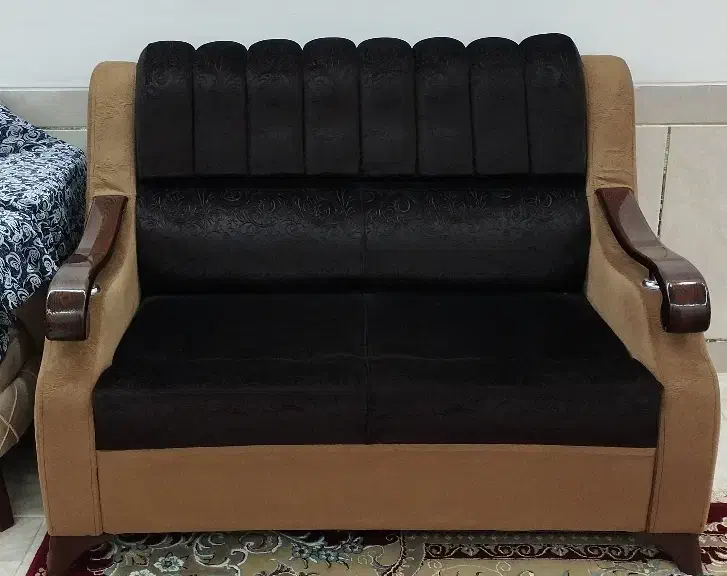 مبل در حد نو|مبلمان خانگی و میز عسلی|خرم بید, |دیوار