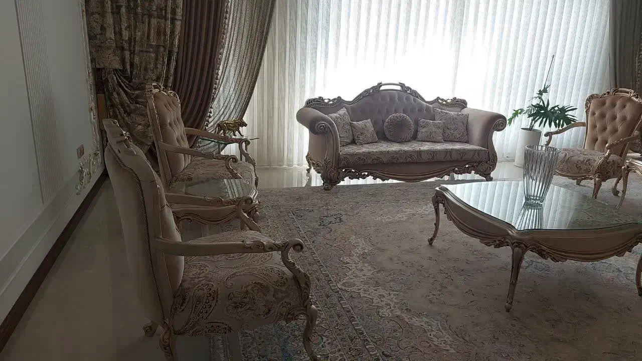 مبلمان ۹نفره ومیز غذا خوری ۸نفره بسیار تمیز|مبلمان خانگی و میز عسلی|اراک, |دیوار