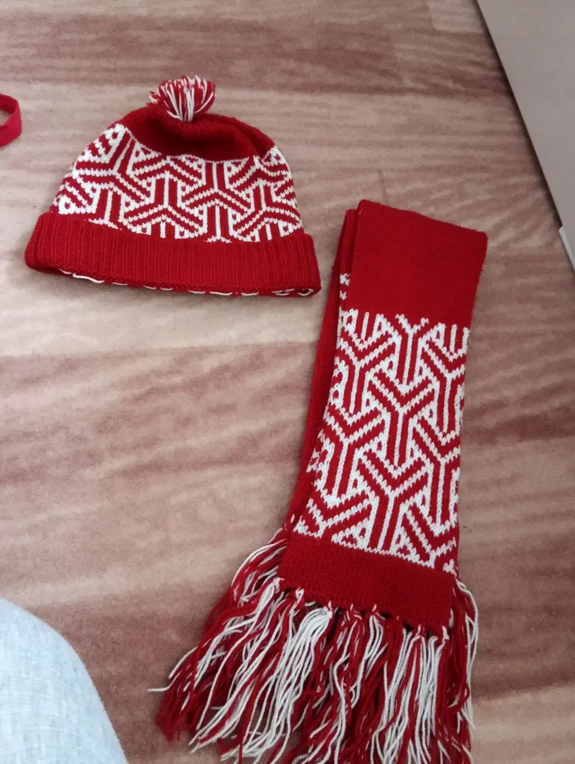 کلاه شال دخترانه وبلوز بافت|لباس|ارومیه, |دیوار