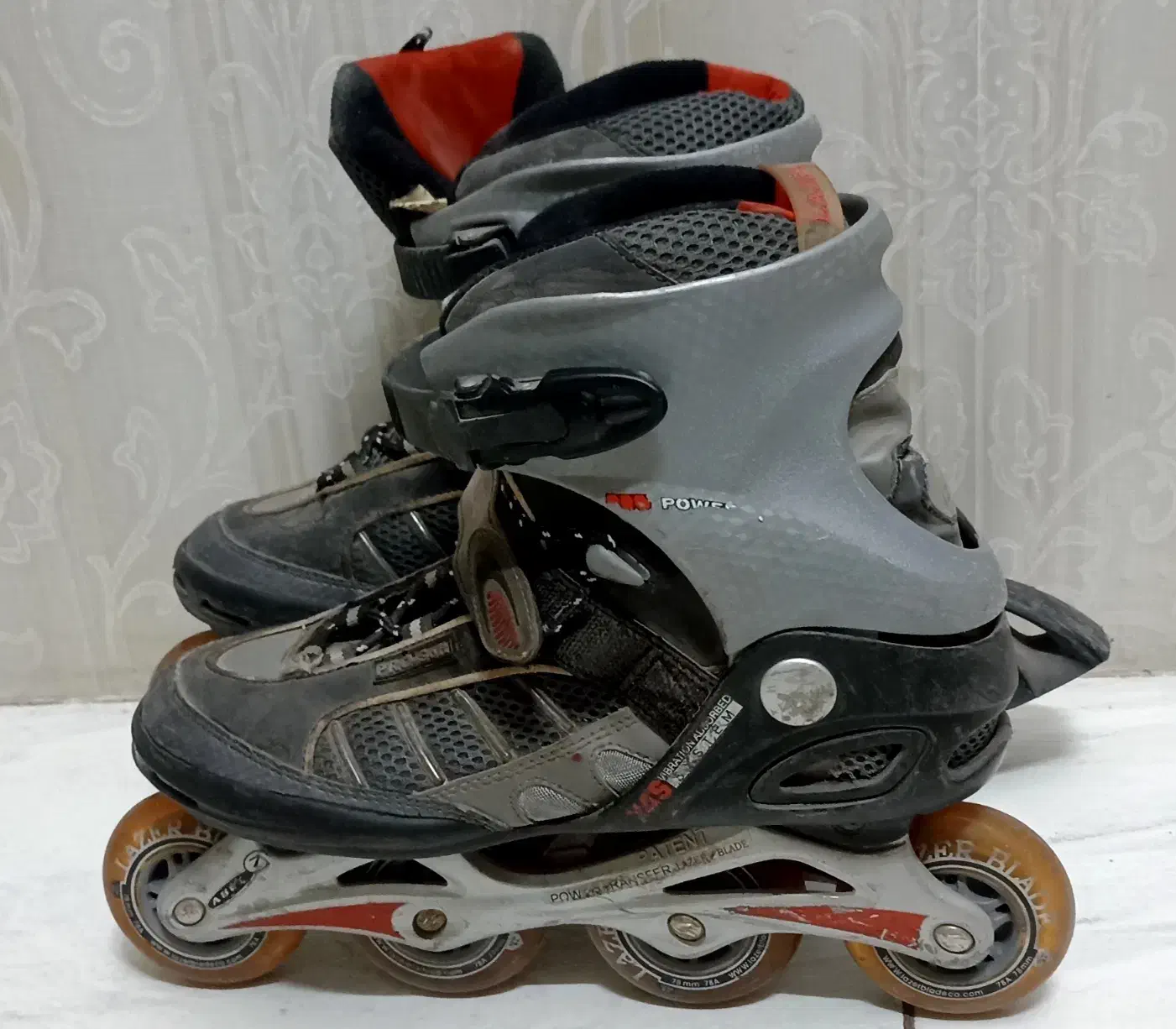 اسکیت خارجی همراه وسایل|دوچرخه، اسکیت، اسکوتر|نیشابور, کوی یغما|دیوار