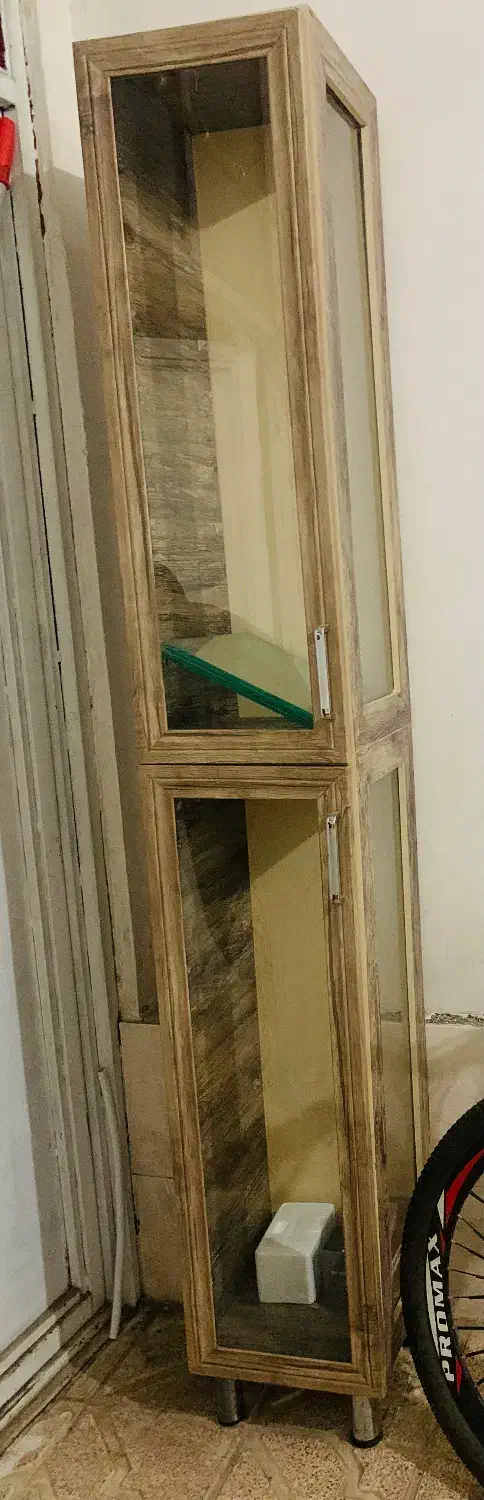 ویترین مغازه آرایشگاه|بوفه، ویترین، کنسول|خوی, |دیوار