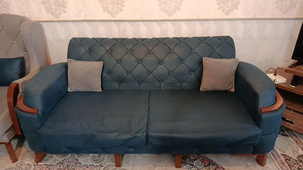 مبل ۷نفره|مبلمان خانگی و میز عسلی|نیشابور, ده حلاج|دیوار