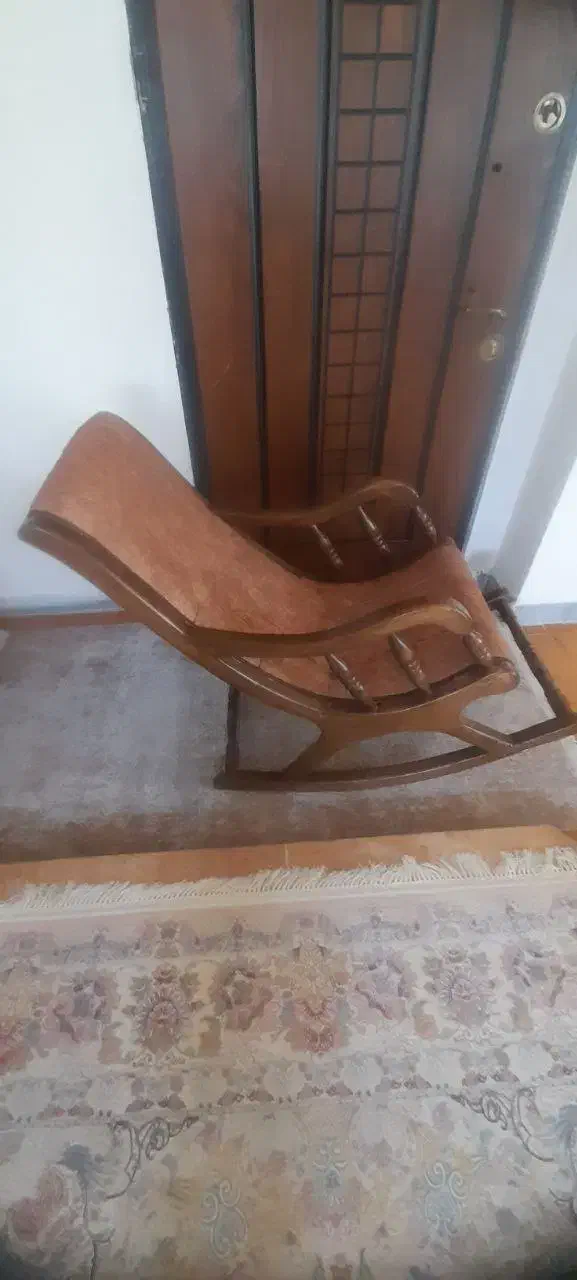 صندلی|صندلی و نیمکت|تنکابن, |دیوار