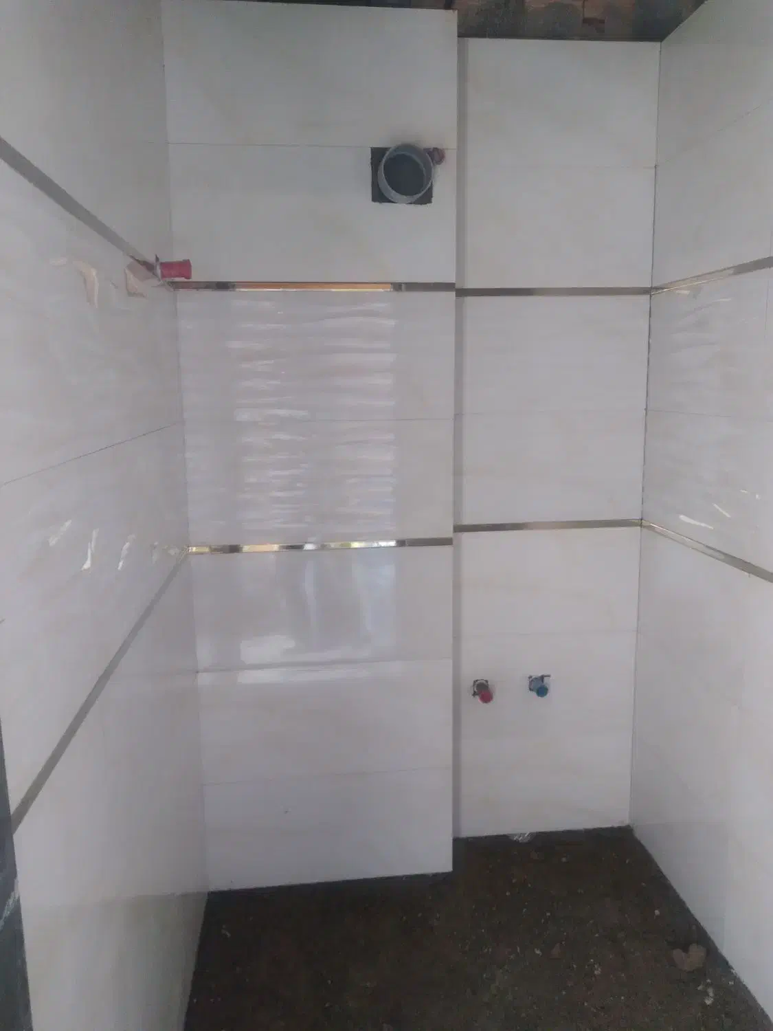 خدمات کاشی و سرامیک پذیرفته میشود|خدمات پیشه و مهارت|پاکدشت, پاکدشت (مامازند)|دیوار